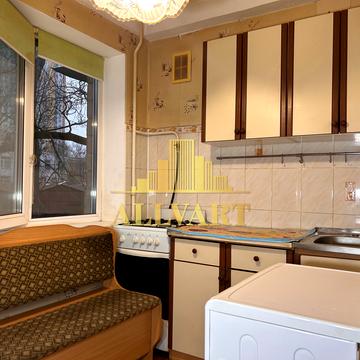 Межова вул., 19-Б