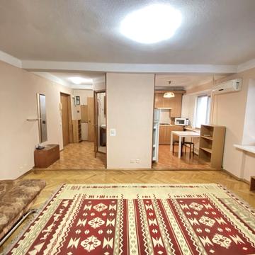 Кирилівська вул. (Фрунзе), 152