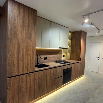 Андрія Сахарова вул., 10