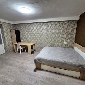 Соломянська вул., 14