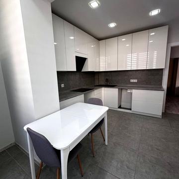 Дмитра Коцюбайла вул., 19а