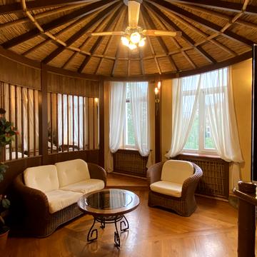 Богдана Хмельницького вул., (Будинок)