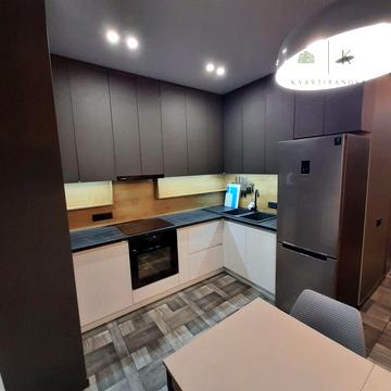 Качанівська вул., 17