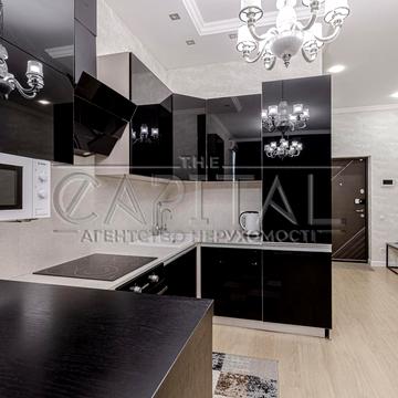 Предславинська вул., 53