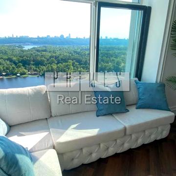 Микільсько-Слобідська вул., 10