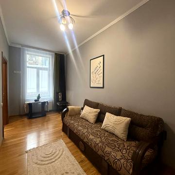 Братів Рогатинців вул., 4