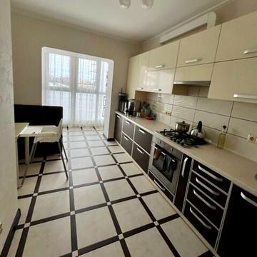 Сагайдачного, 3а