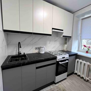 Кулика і Гудачека вул. (Макарова), 30