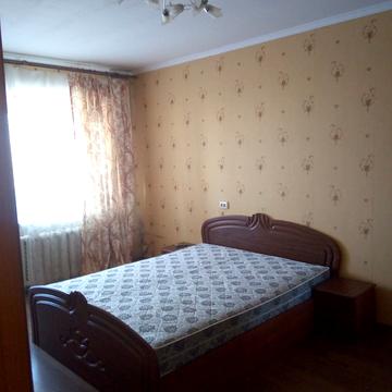 Небесної Сотні просп. (Маршала Жукова), 12