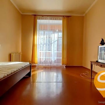 Михайла Гончаренка вул., 21