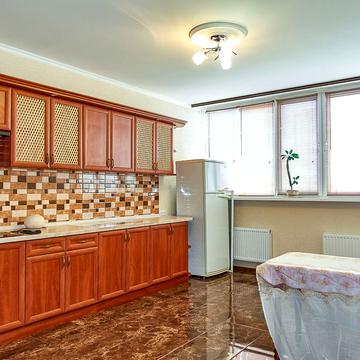 Клавдіївська вул., 40-Д