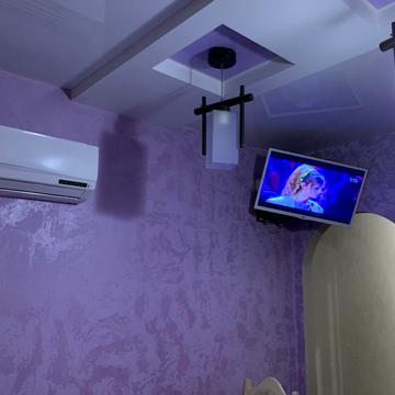 Грушевського вул., 27