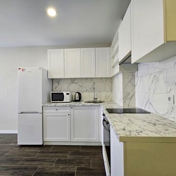 Олега Мудрака вул. (Генерала Наумова), 1-Б