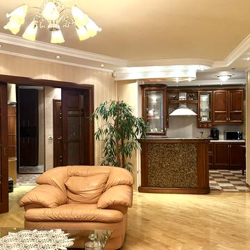 Михайла Котельникова вул., 33