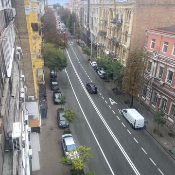 Велика Житомирська вул., 16