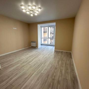 Довженка вул., (Будинок)