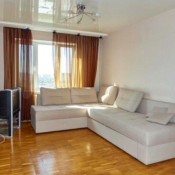 Оболонський просп., 18-Б