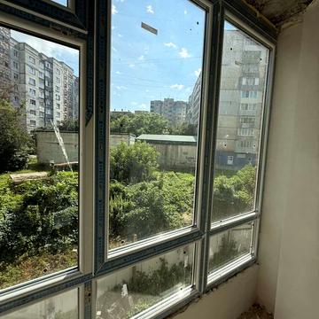 Камянецька вул., (Будинок)