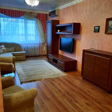 Чураївни вул., 3/2