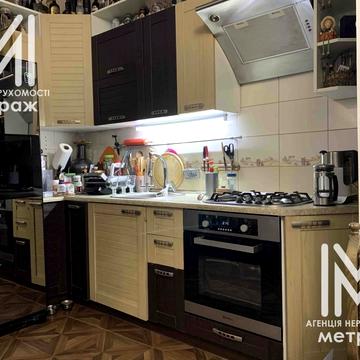 Полтавський Шлях вул., 42