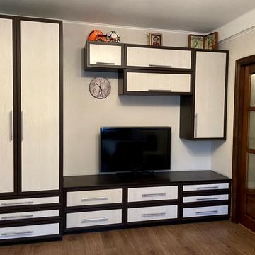 Ореста Левицького вул. (Академіка Курчатова), 19