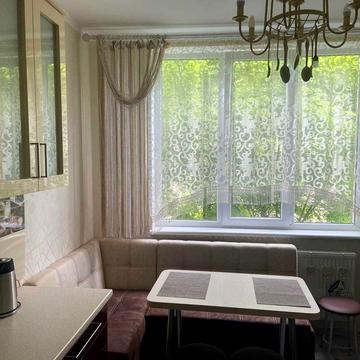 Осипа Турянського вул. (), 17