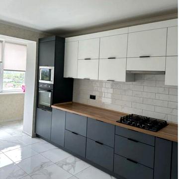 Вокзальна вул., 56