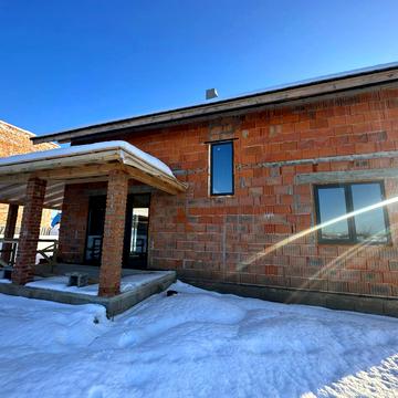 Наварійська вул.