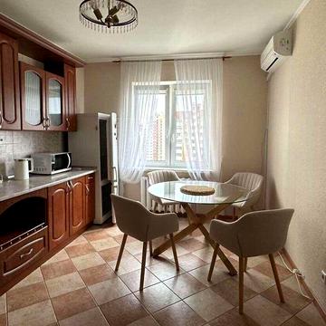 Урлівська вул., 17