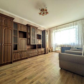 Молодіжна, 36