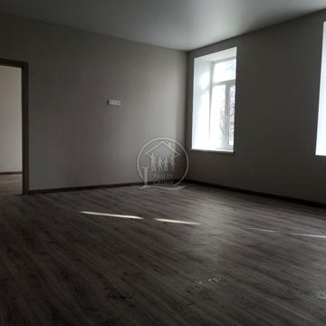 Болгарська вул., 17