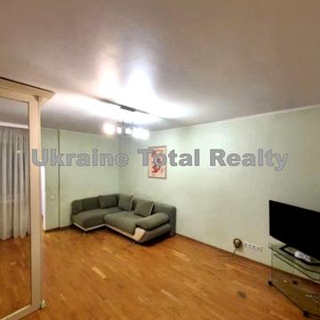 Княжий Затон вул., 2/30