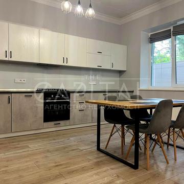 Обухівський