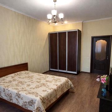 Миколи Лаврухіна вул., 12