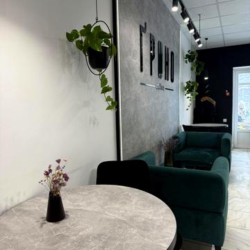 Перемоги вул., 8/4