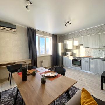 Героїв полку "Азов" вул. (Маршала Малиновського), 8