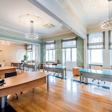 Ярославів Вал вул., 14-Б