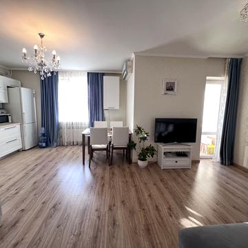 Вячеслава Чорновола вул., 60