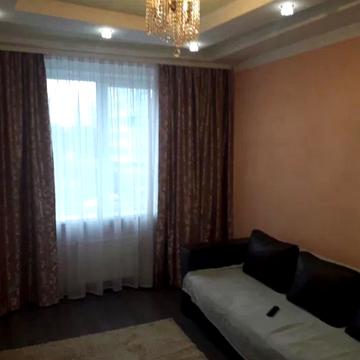 Івана Величковського вул., 7