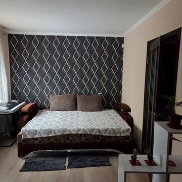 Героїв Крут вул. (Валентини Терешкової), 44