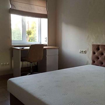 Олени Теліги вул., 37-Е