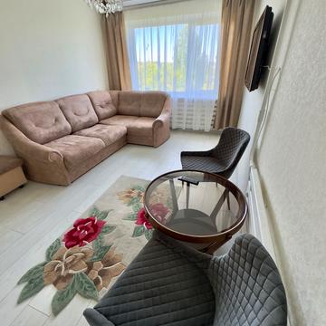 Олександра Поля просп. (Кірова), 26