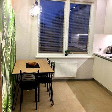 Генуезька вул., 3б