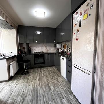 Кушнірука вул. (Гастелло), 16