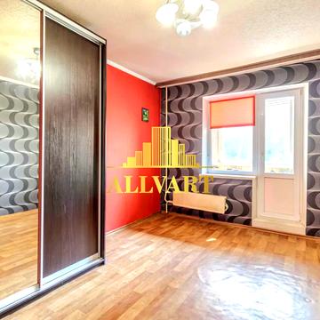 Тростянецька вул., 8