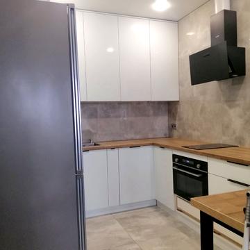 Під Голоском вул., 24