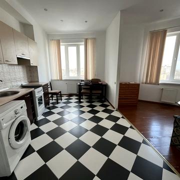 Пантелеймонівська вул., 88/1