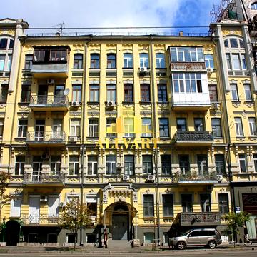 Саксаганського вул., 36