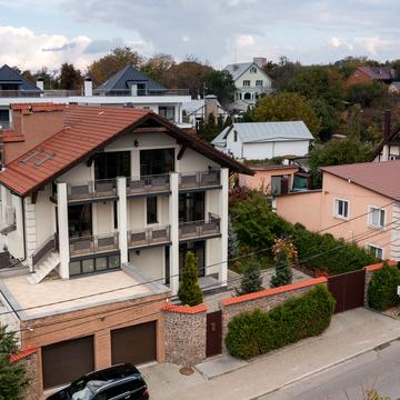 Добрий Шлях вул.