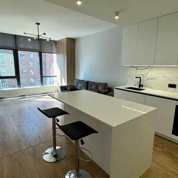 Кучеревського бульв., 1